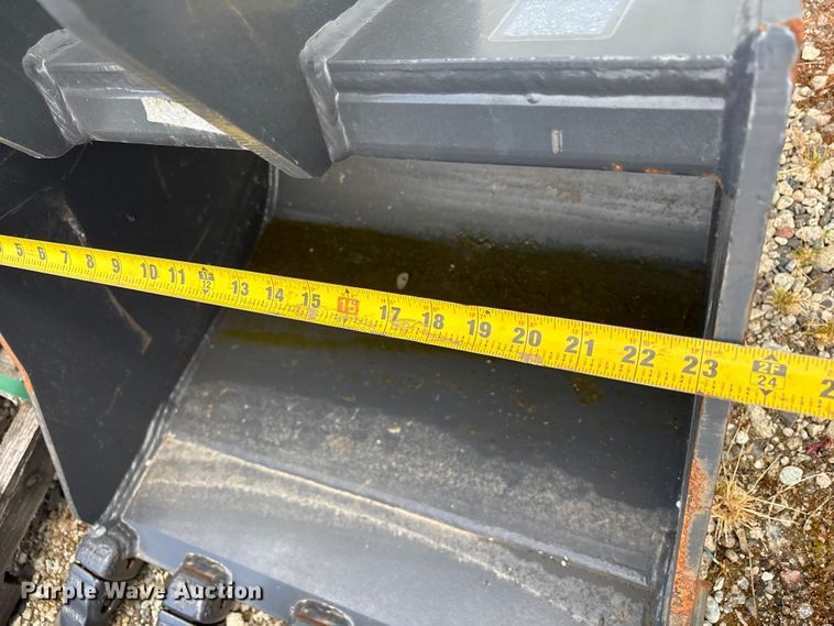 image for item ET0661 CNH Industrial CNH33.37 excavator attachments
