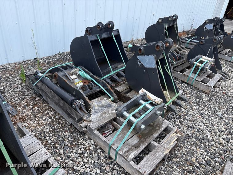 image for item ET0662 CNH Industrial CNH33.37 excavator attachments