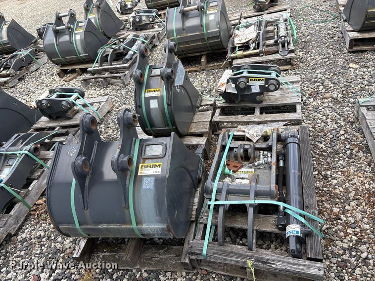 image for item ET0662 CNH Industrial CNH33.37 excavator attachments