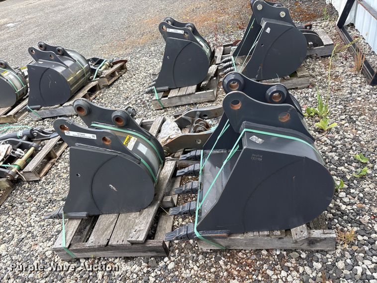 image for item ET0662 CNH Industrial CNH33.37 excavator attachments