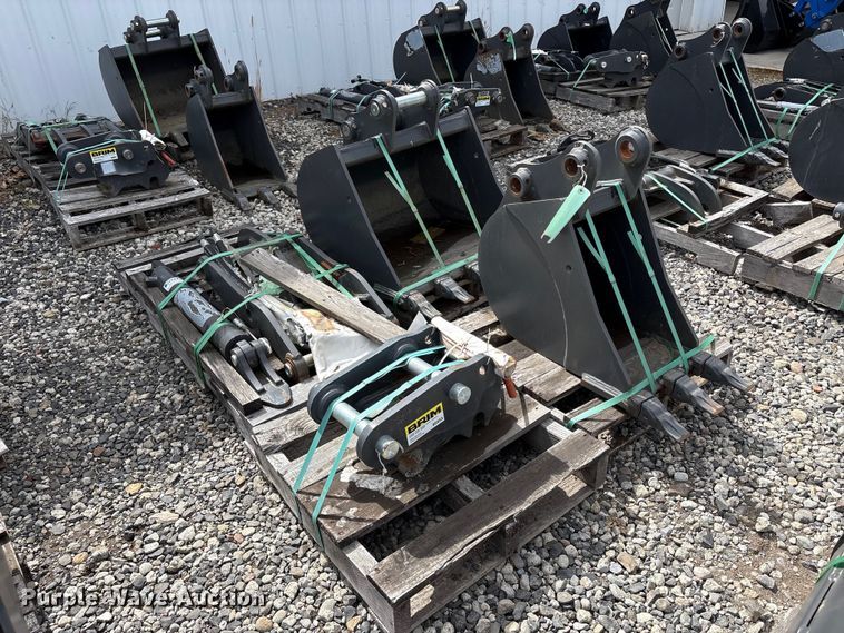 image for item ET0664 CNH Industrial CNH33.37 excavator attachments