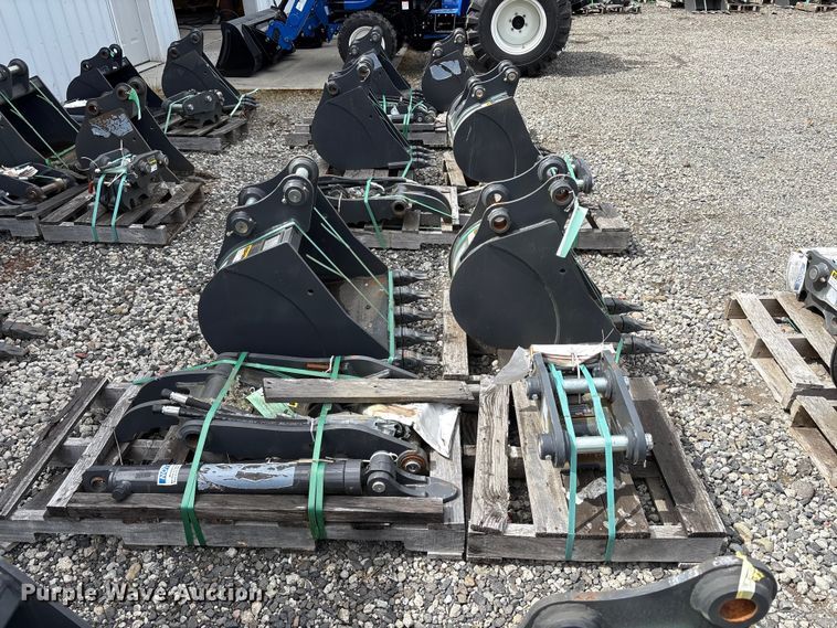 image for item ET0664 CNH Industrial CNH33.37 excavator attachments