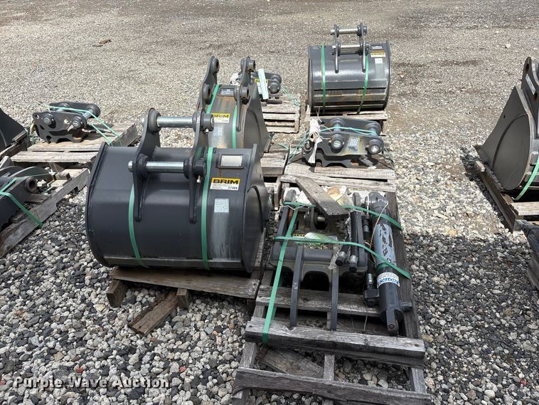 image for item ET0664 CNH Industrial CNH33.37 excavator attachments