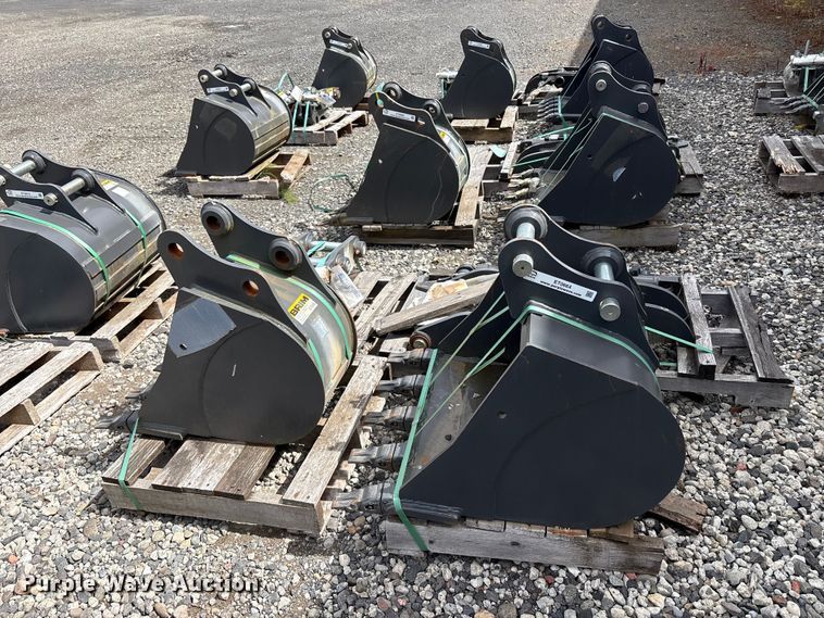 image for item ET0664 CNH Industrial CNH33.37 excavator attachments