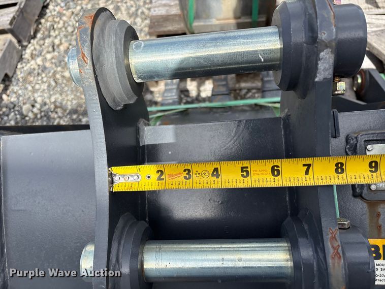 image for item ET0664 CNH Industrial CNH33.37 excavator attachments