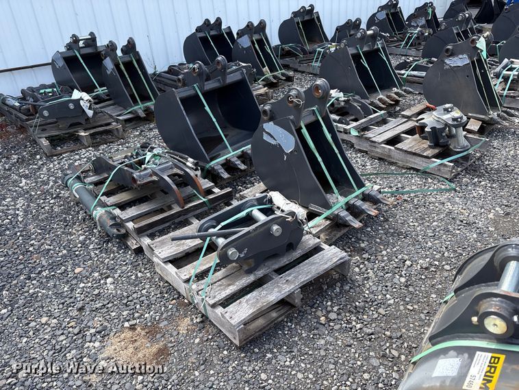image for item ET0665 CNH Industrial CNH33.37 excavator attachments