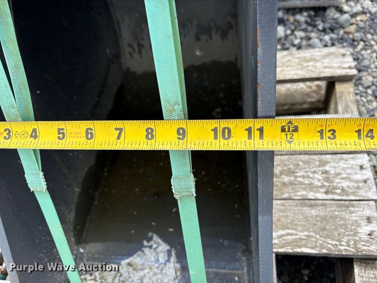 image for item ET0665 CNH Industrial CNH33.37 excavator attachments