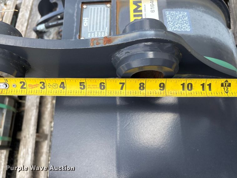 image for item ET0665 CNH Industrial CNH33.37 excavator attachments