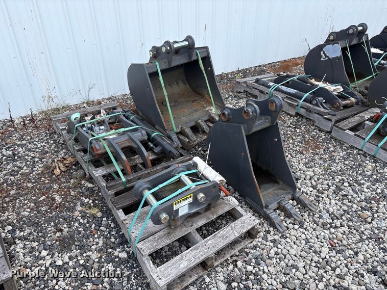 image for item ET0666 CNH Industrial CNH33.37 excavator attachments