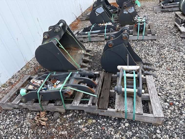 image for item ET0666 CNH Industrial CNH33.37 excavator attachments