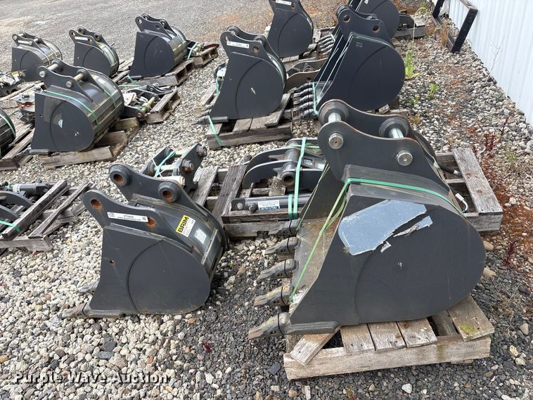 image for item ET0666 CNH Industrial CNH33.37 excavator attachments