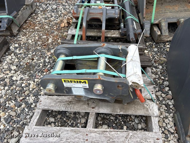 image for item ET0666 CNH Industrial CNH33.37 excavator attachments