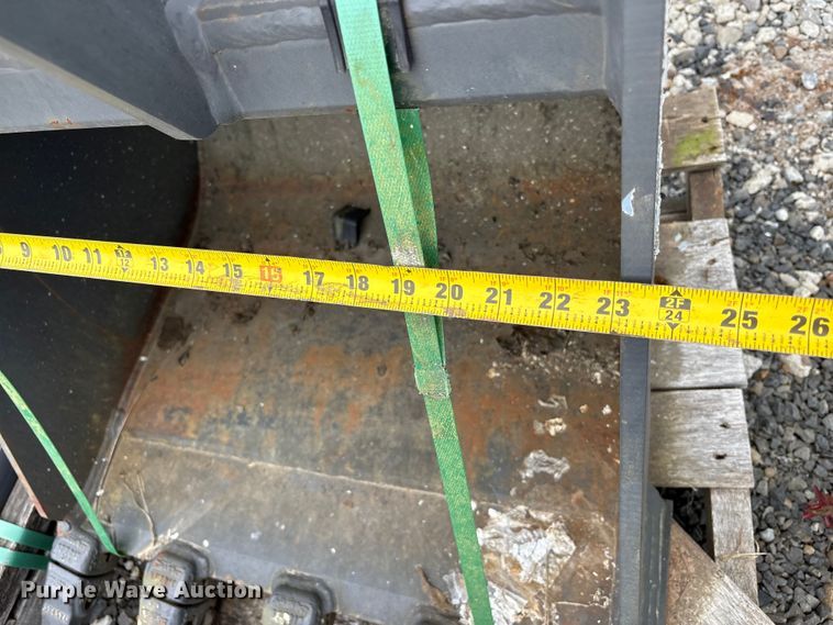 image for item ET0666 CNH Industrial CNH33.37 excavator attachments