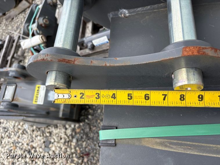 image for item ET0666 CNH Industrial CNH33.37 excavator attachments