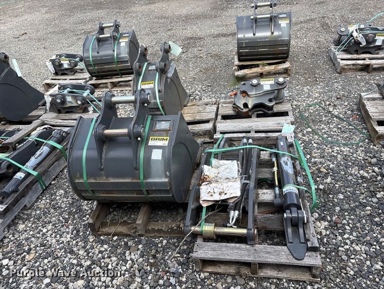 image for item ET0668 CNH Industrial CNH33.37 excavator attachments