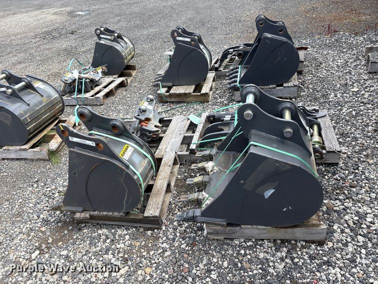 image for item ET0668 CNH Industrial CNH33.37 excavator attachments