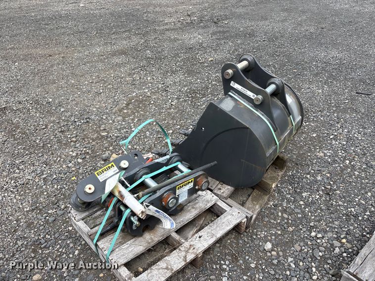 image for item ET0670 CNH Industrial CNH33.37 excavator attachments