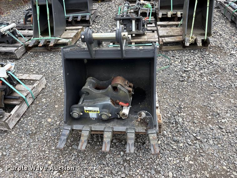 image for item ET0671 CNH Industrial CNH33.37 excavator attachments
