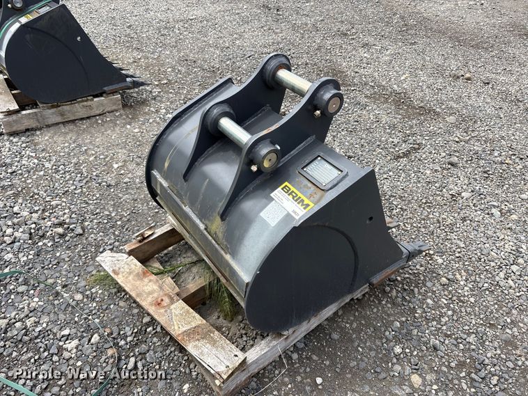 image for item ET0671 CNH Industrial CNH33.37 excavator attachments