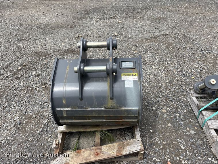 image for item ET0671 CNH Industrial CNH33.37 excavator attachments