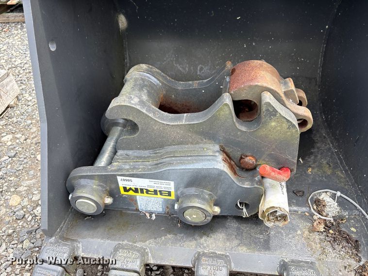 image for item ET0671 CNH Industrial CNH33.37 excavator attachments