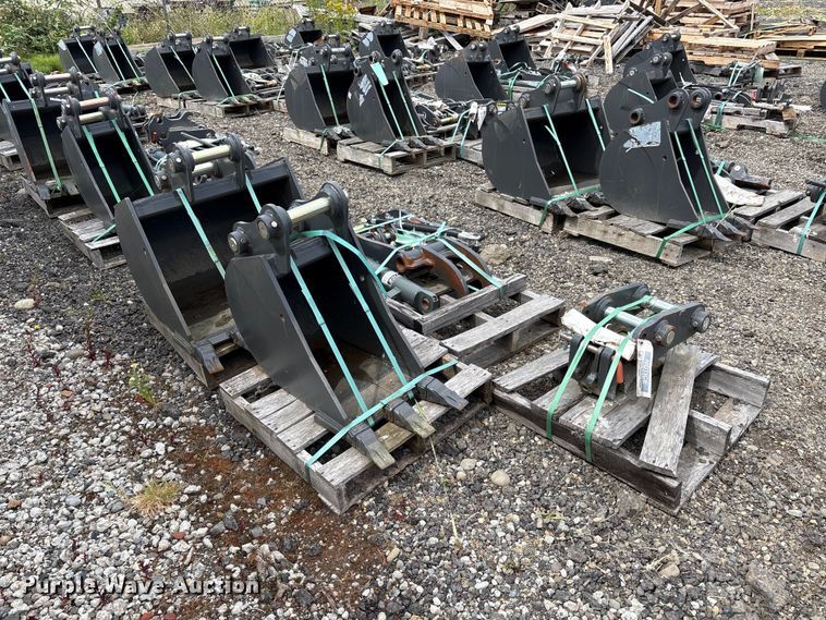 image for item ET0674 CNH Industrial CNH33.37 excavator attachments
