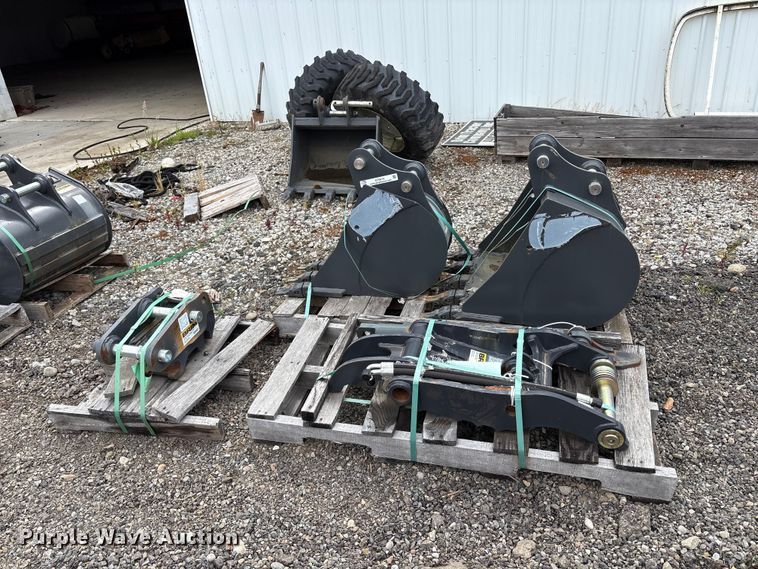 image for item ET0674 CNH Industrial CNH33.37 excavator attachments