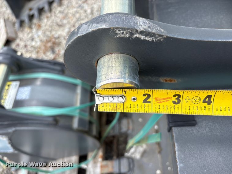 image for item ET0674 CNH Industrial CNH33.37 excavator attachments