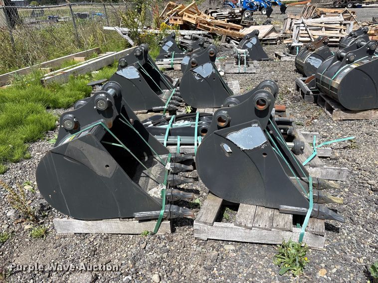 image for item ET0677 CNH Industrial CNH33.37 excavator attachments