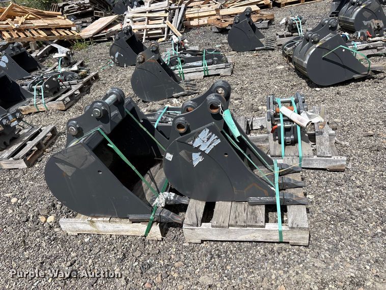 image for item ET0680 CNH Industrial CNH33.37 excavator attachments