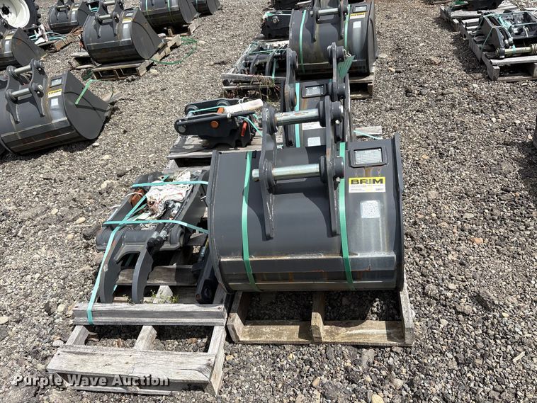 image for item ET0680 CNH Industrial CNH33.37 excavator attachments