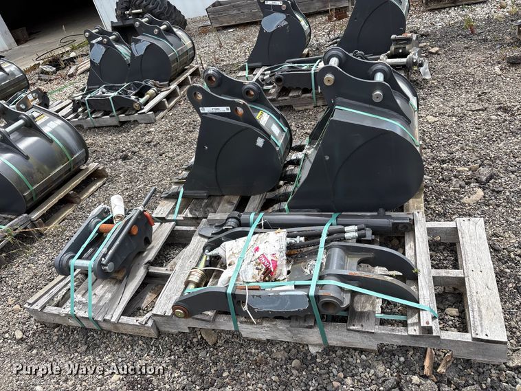 image for item ET0680 CNH Industrial CNH33.37 excavator attachments