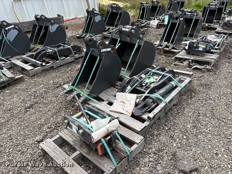CNH Industrial CNH33.37 excavator attachments