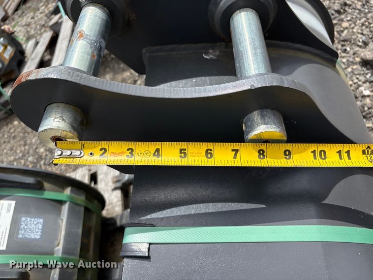 image for item ET0681 CNH Industrial CNH33.37 excavator attachments