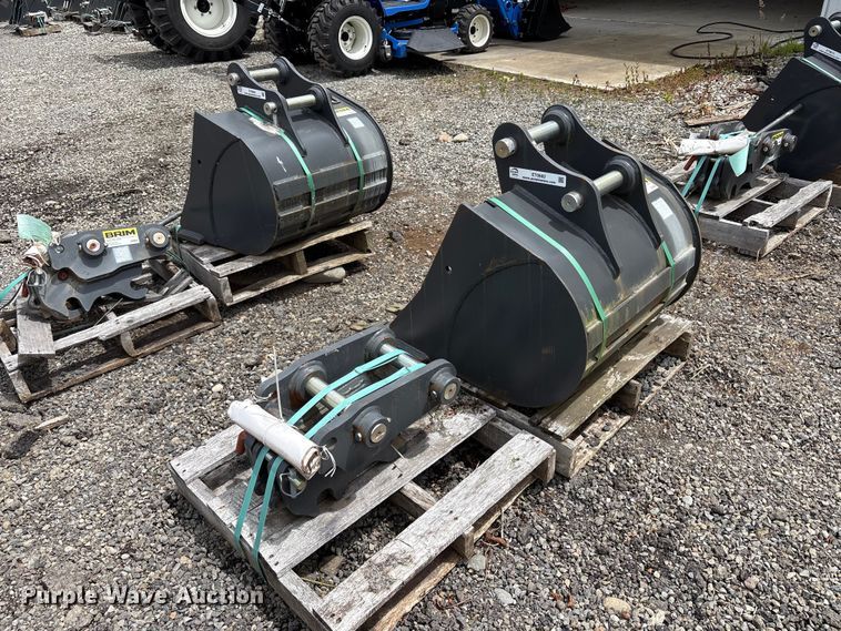 image for item ET0682 CNH Industrial CNH33.37 excavator attachments