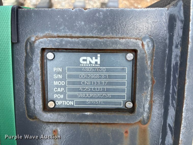 image for item ET0682 CNH Industrial CNH33.37 excavator attachments