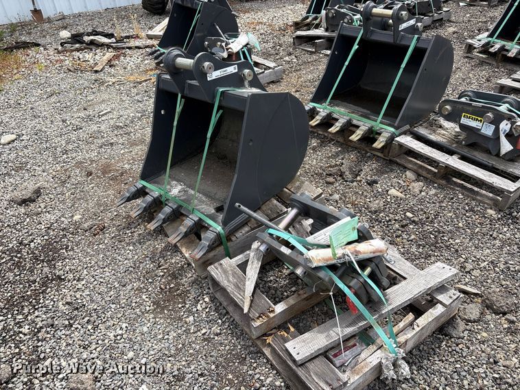 CNH Industrial CNH33.37 excavator attachments