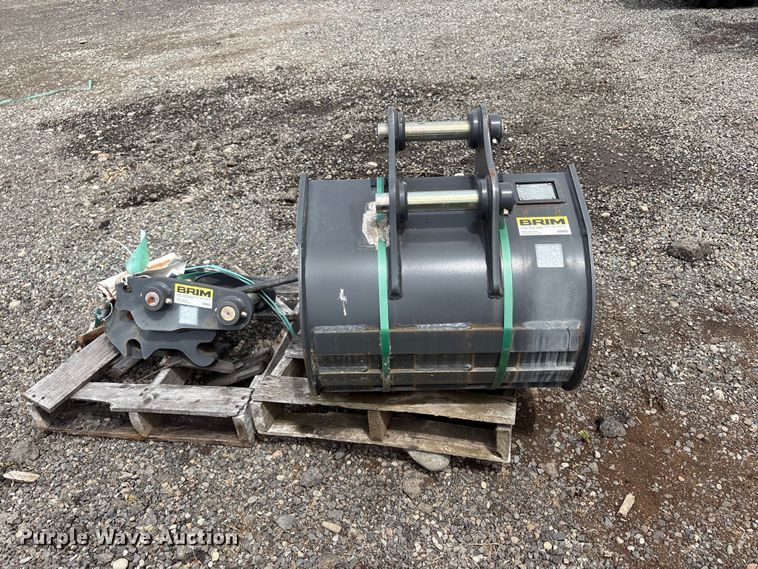 image for item ET0683 CNH Industrial CNH33.37 excavator attachments