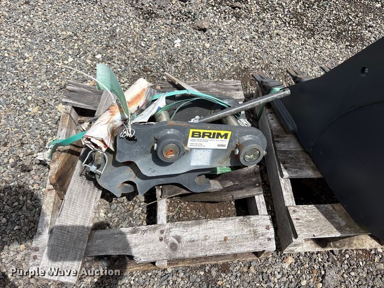 image for item ET0683 CNH Industrial CNH33.37 excavator attachments