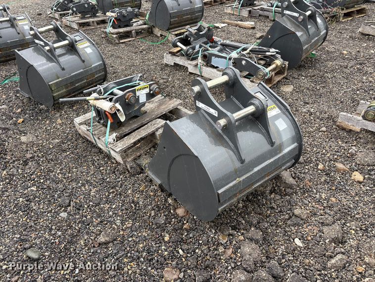 image for item ET0694 CNH Industrial CNH33.37 excavator attachments