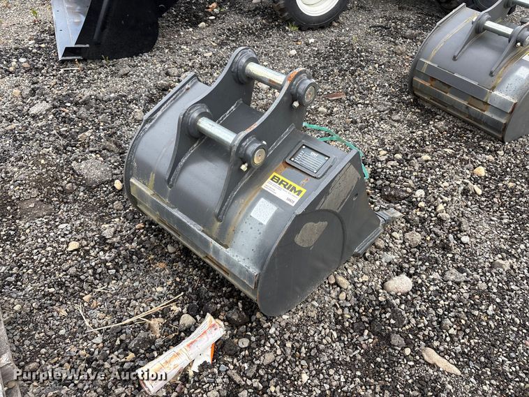 image for item ET0695 CNH Industrial CNH33.37 excavator attachments