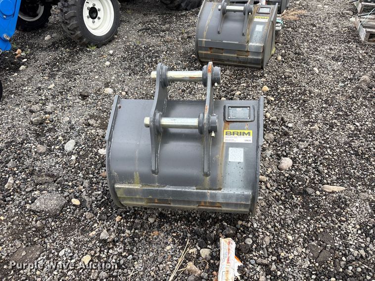 image for item ET0695 CNH Industrial CNH33.37 excavator attachments