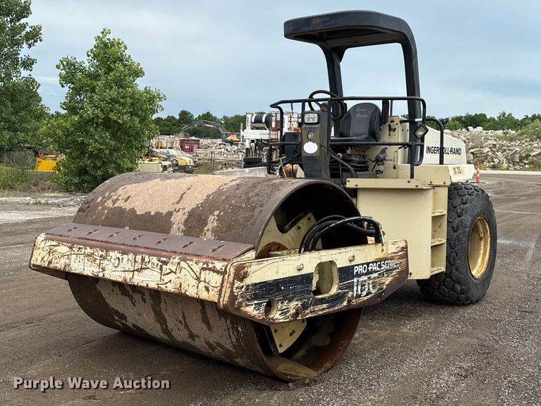 1999 Ingersoll Rand SD100D single drum vibratory roller