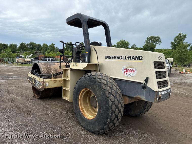 image for item ET6275 1999 Ingersoll Rand SD100D single drum vibratory roller