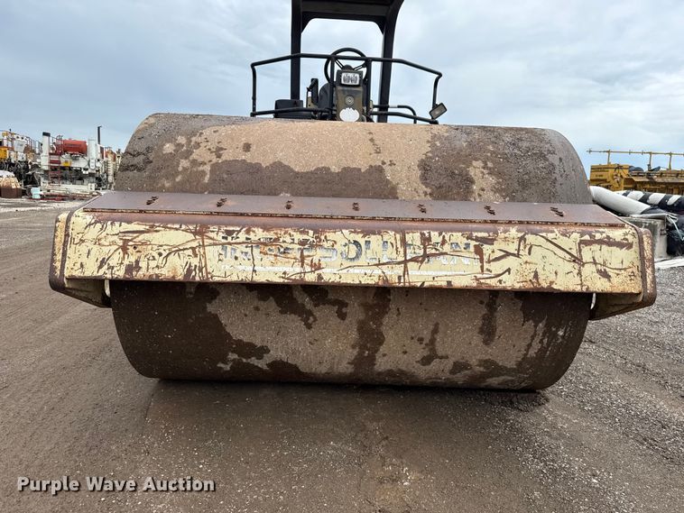 image for item ET6275 1999 Ingersoll Rand SD100D single drum vibratory roller