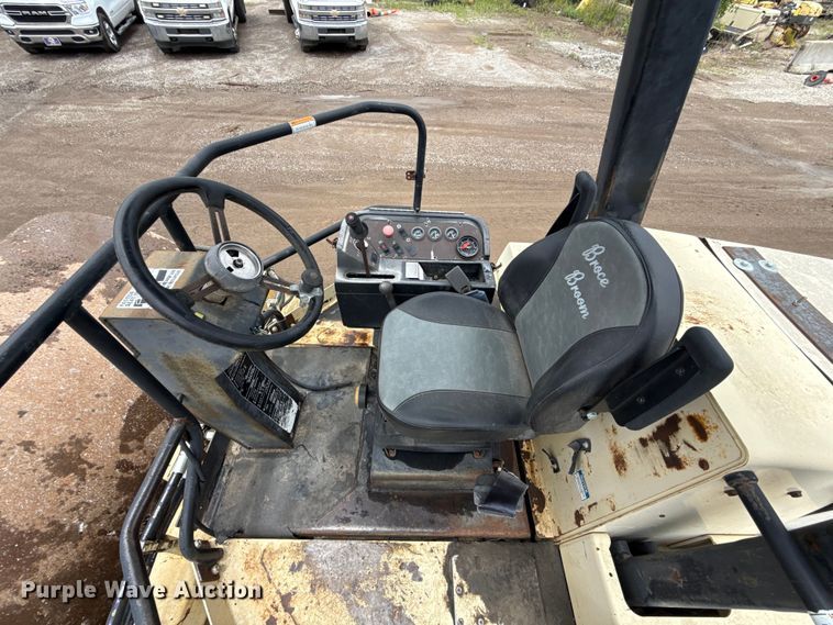 image for item ET6275 1999 Ingersoll Rand SD100D single drum vibratory roller