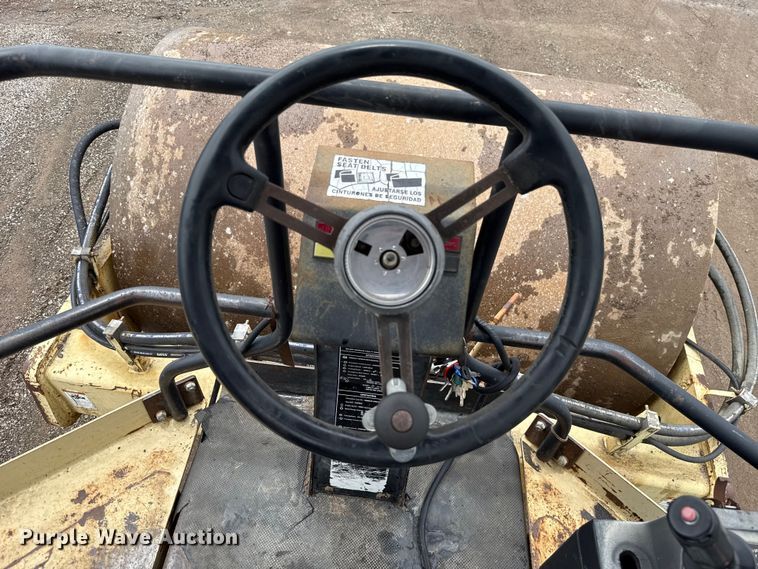 image for item ET6275 1999 Ingersoll Rand SD100D single drum vibratory roller