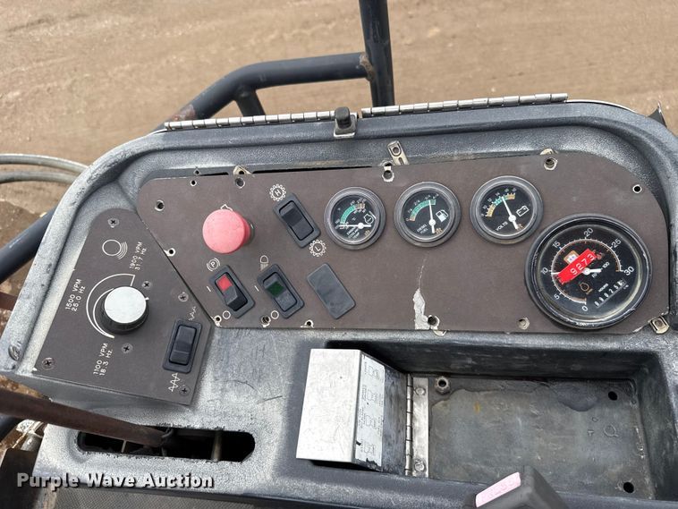 image for item ET6275 1999 Ingersoll Rand SD100D single drum vibratory roller