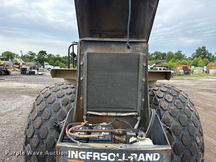 image for item ET6275 1999 Ingersoll Rand SD100D single drum vibratory roller