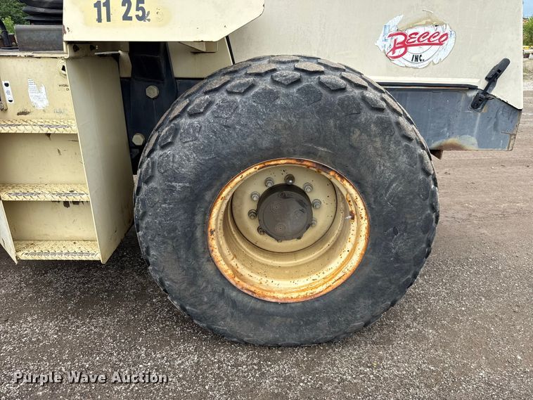 image for item ET6275 1999 Ingersoll Rand SD100D single drum vibratory roller